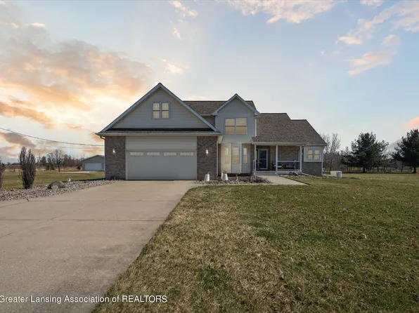 10110 Nixon Rd, Grand Ledge, MI 48837