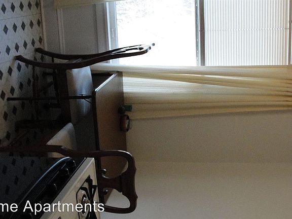 5th image of 136 Western Ave N APT 303