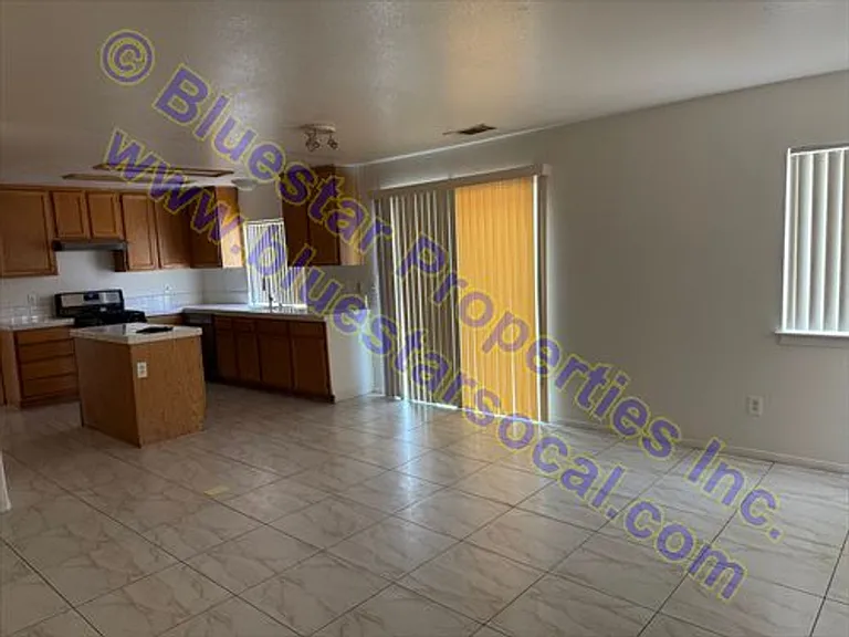 17657 Dayton St — Photo 48