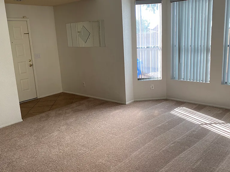 9828 S 44th St — Photo 21