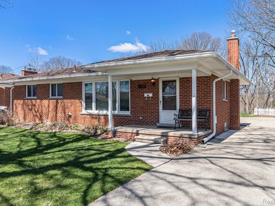 27058 Clairview Dr, Dearborn Heights, MI, 48127