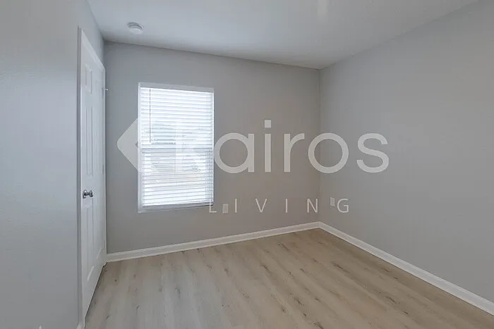 1709 Nebraska Loop — Photo 9
