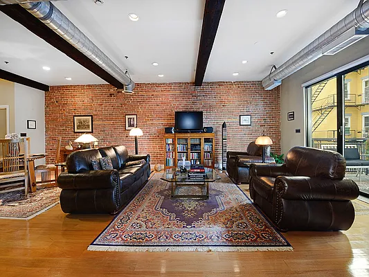 Sold by Hudson Place Realty | media 10