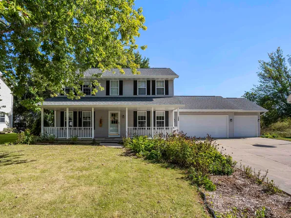 1028 Southfield Dr, Menasha, WI 54952