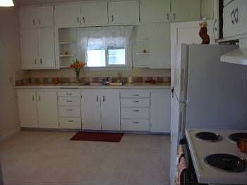 2nd image of 514 W Sylvester St