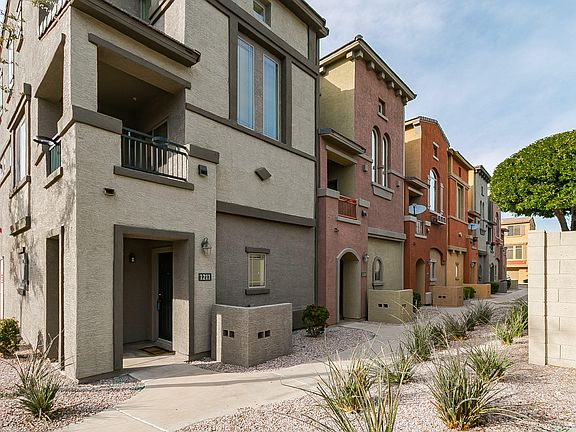 2nd image of 2401 E RIO SALADO Parkway #1211