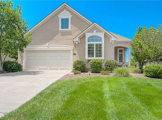 11876 S Carriage Rd, Olathe, KS 66062
