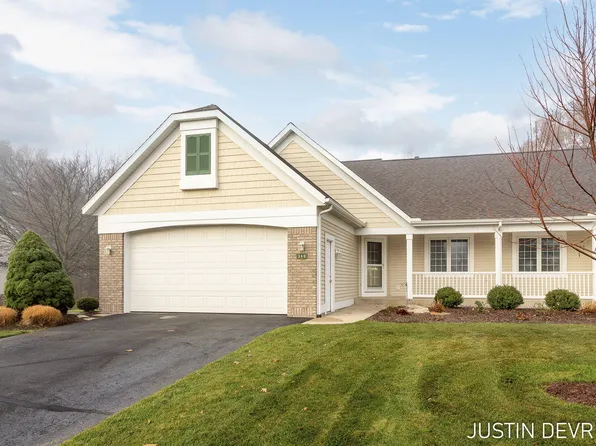 340 Timberlake Dr W, Holland, MI 49424