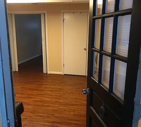 2nd image of 1524 Baylor Ave