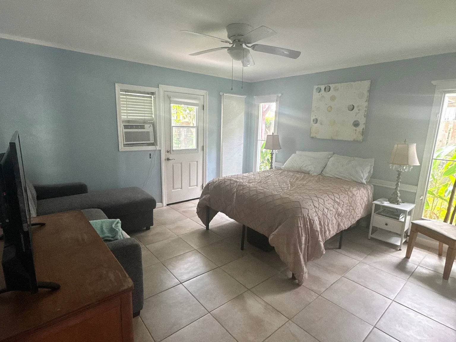 1 bed, 600 sqft, $2,400 — Photo 3