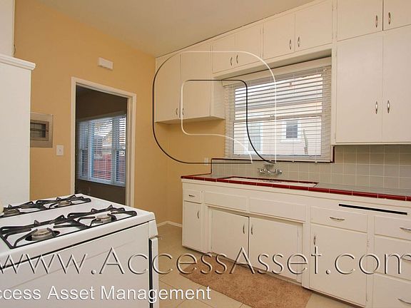 5th image of 207 E Peck St APT B