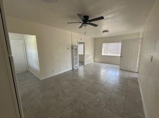 1127 1/2 E 7th St, Long Beach, CA 90813