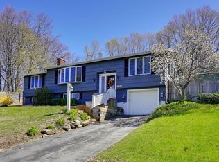 11 Richardson Rd, Hudson, MA 01749
