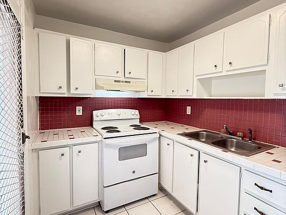 3rd image of 4731 NW 10th Ct APT 210