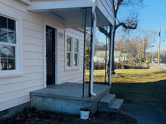 3rd image of 232 Grimes St