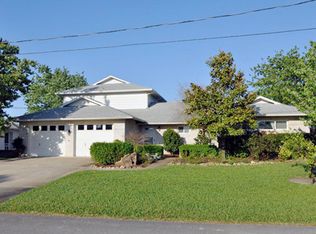 9 Pelican Ln, Edgewater, FL 32141