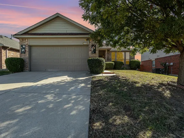 5724 Blue Ribbon Rd, Fort Worth, TX 76179