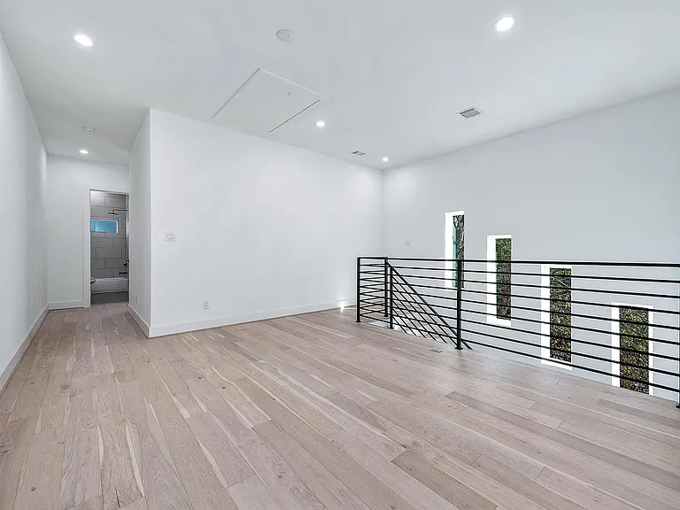 3411 McGowen St — Photo 21