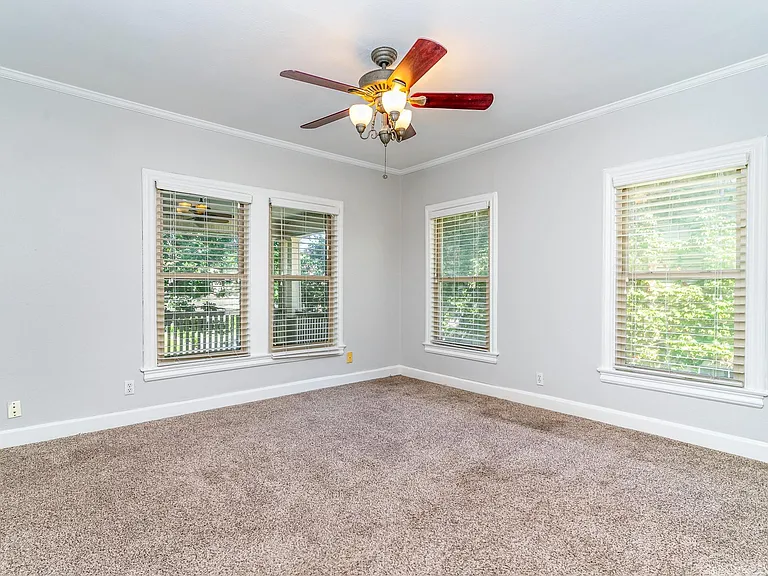 4124 Herschel Ave — Photo 14