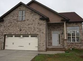 500 Albion Cir, Gallatin, TN 37066