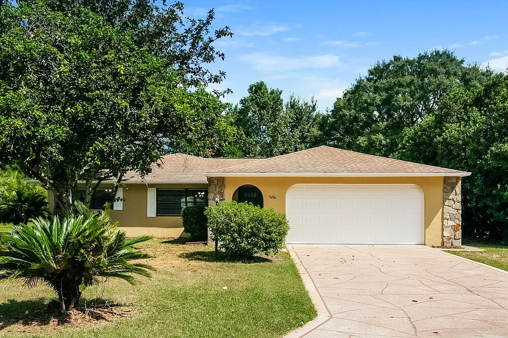 3 bed, 2.0 bath, 1600 sqft, $1,910 — Photo 1