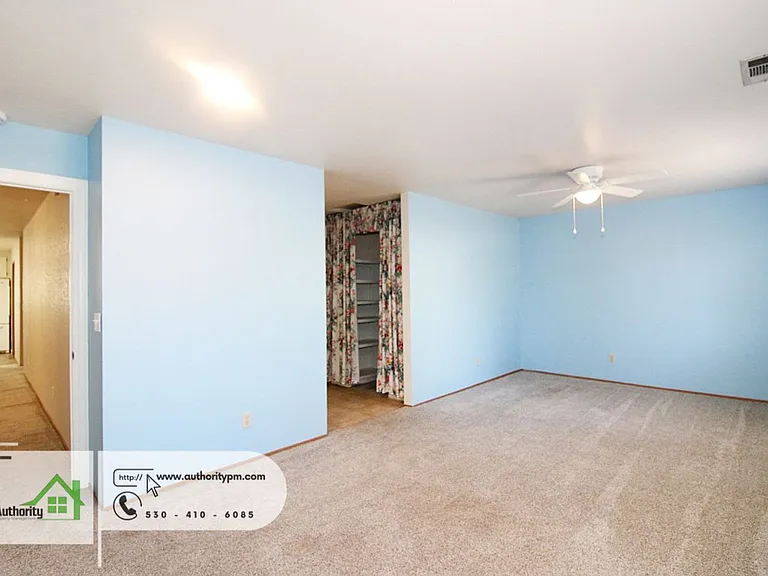1748 Galaxy Way — Photo 13