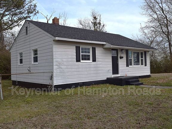2nd image of 200 Dwight Dr