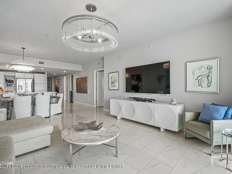 2650 Lake Shore Dr #1203 — Photo 14