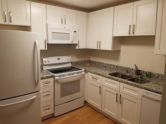 Completely renovated kitchen