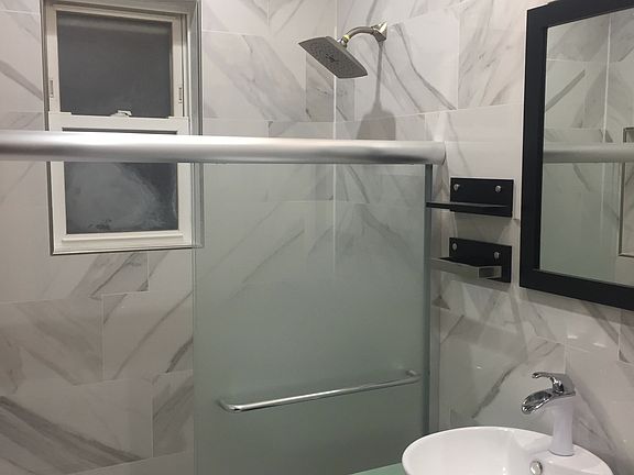 4th image of 5022 41st St