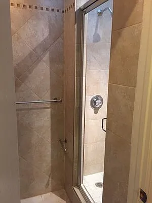 Rented by Lang Realty LLC | media 6