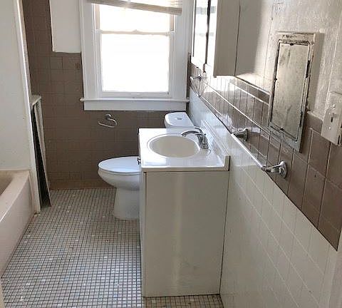 5th image of 14413 Grandmont Ave