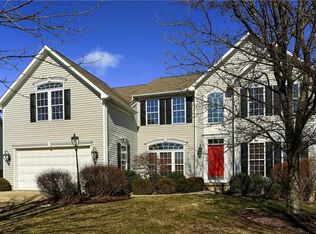 725 Seth Dr, Cranberry Township, PA 16066