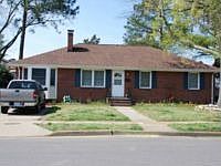 1st image of 1315 Surrey Cres