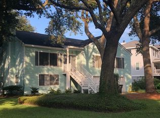 1494 Oaklanding Rd, Mount Pleasant, SC 29464