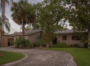 4001 Overlook Dr NE, Saint Petersburg, FL 33703