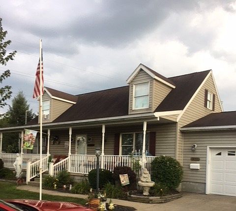 1st image of 1139 E Bank St