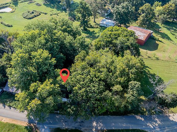 4th image of 2215 Whirlwind Rd