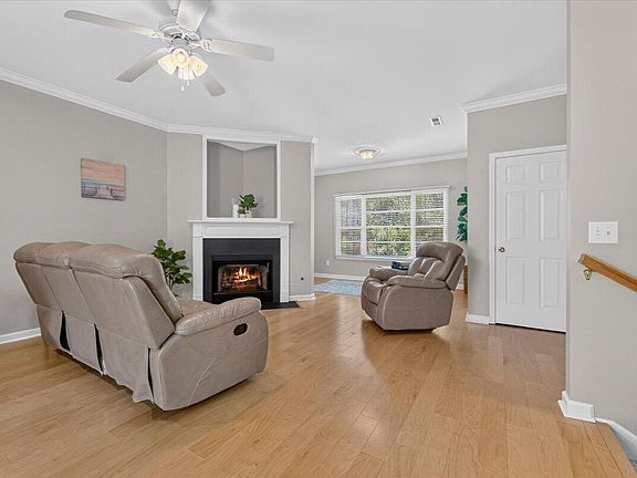 4th image of 4109 Perrine St