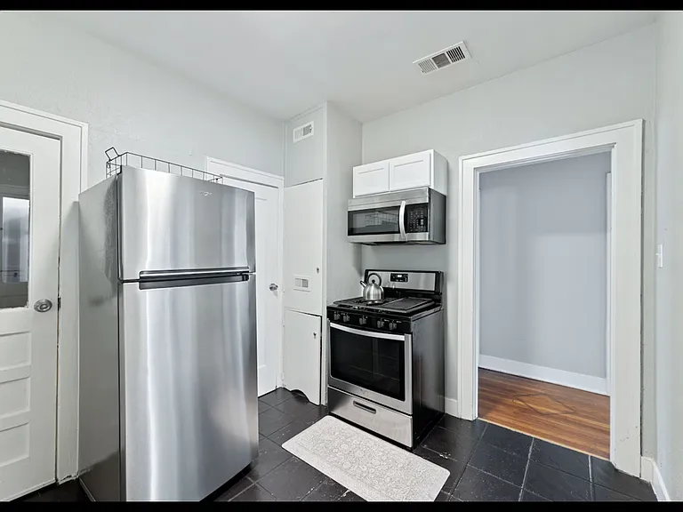 5110 Denton Dr — Photo 35