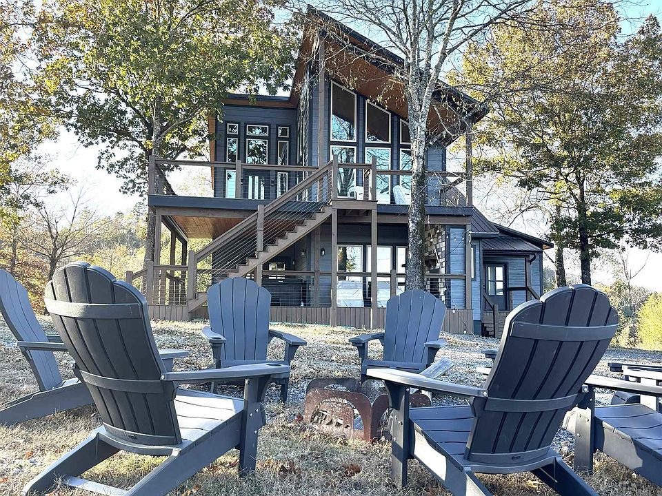 1st image of 1384 Loop Rd