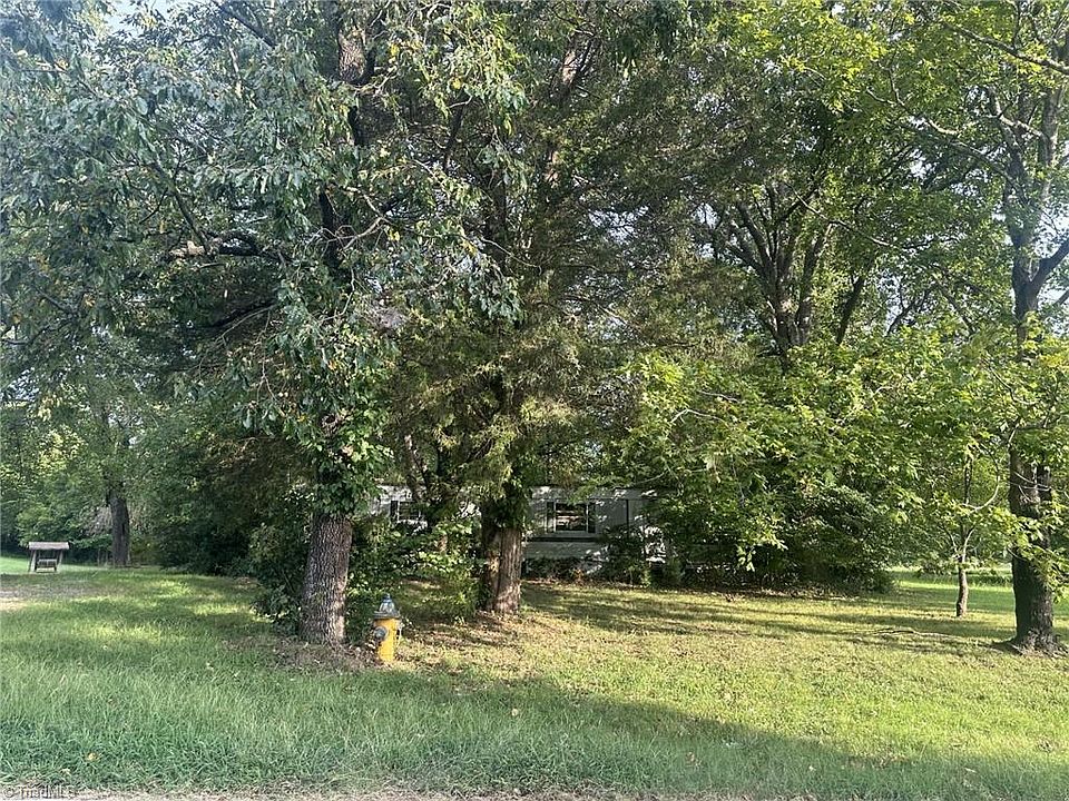 2nd image of 537 Friedberg Church Rd