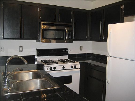 3rd image of 48 Belle La Blanc Ave #0