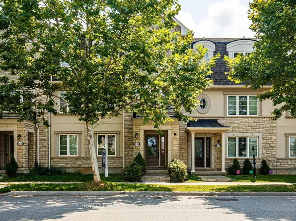 248 Ellen Davidson Dr, Oakville, ON L6M 0V2