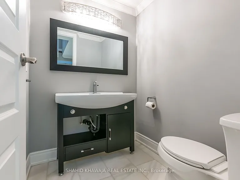 1590 Yew St — Photo 18
