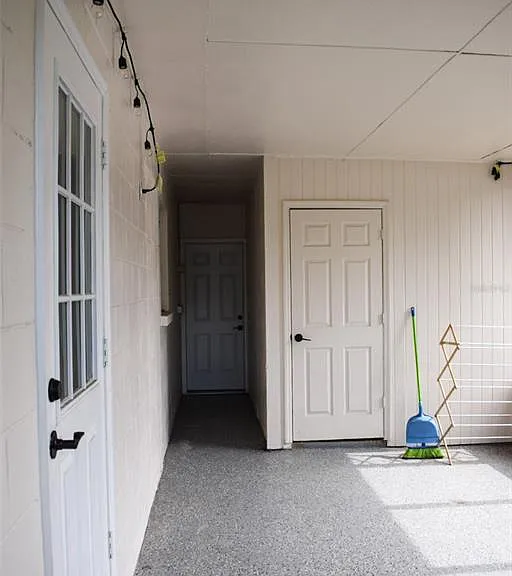 4306 W La Salle St — Photo 16