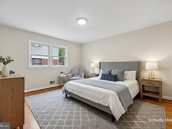 4th image of 4509 Strathmore Ave