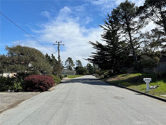 4th image of 2540 Malvern St #16