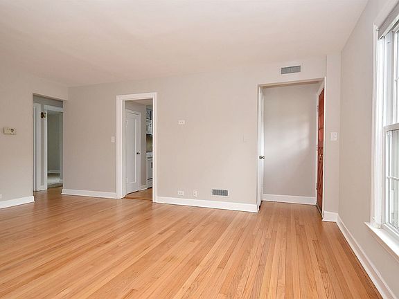 3rd image of 2038 N 74th Ave