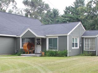 578 W River Rd, Muskegon, MI 49445